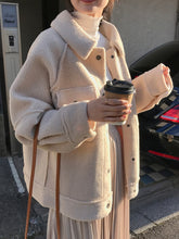 Load image into Gallery viewer, 2020 early spring anti sheepskin coat female new loose plush coat shirt jacket